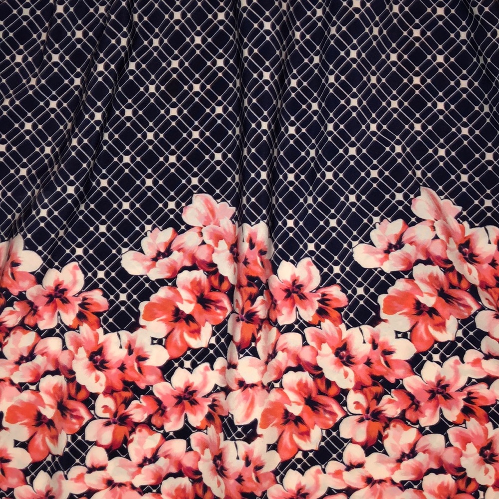 Spring/Summer Dress - Picture 3 of 3